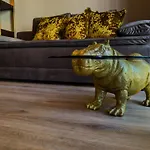 Golden شقة