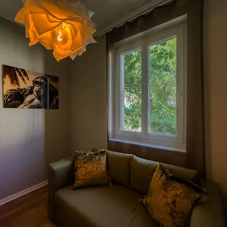 Golden * Weimar (Thuringia)